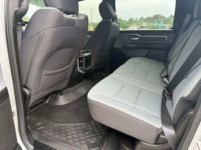 2022 Ram 1500 Big Horn Crew Cab 4x4 5'7" Box