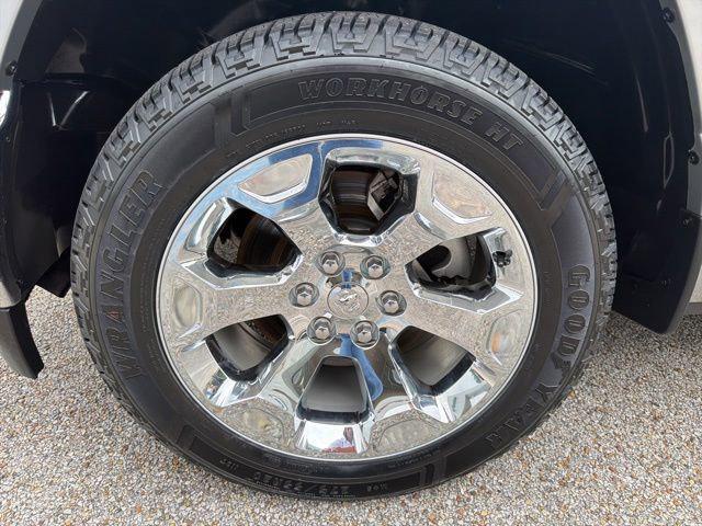2022 Ram 1500 Big Horn Crew Cab 4x4 5'7" Box