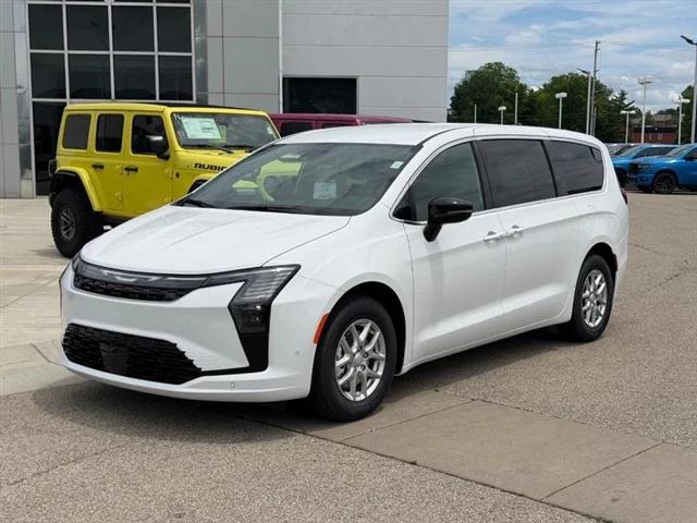2027 Chrysler Pacifica Select for sale in Cape Girardeau, MO