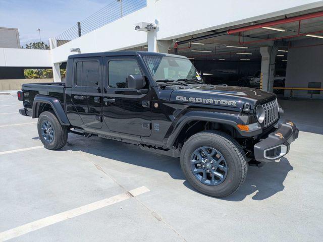 2026 Jeep Gladiator GLADIATOR 85TH ANNIVERSARY EDITION 4X4 2026 Jeep Gladiator GLADIATOR 85TH ANNIVERSARY EDITION 4X4