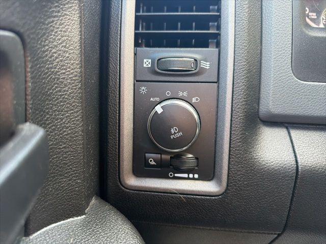 2019 Ram 1500 Classic Express Quad Cab 4x4 6'4" Box