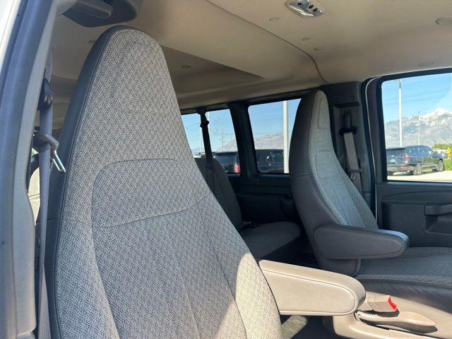 2024 Chevrolet Express Passenger RWD 3500 Extended Wheelbase LT