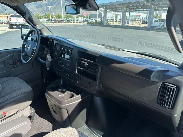 2024 Chevrolet Express Passenger RWD 3500 Extended Wheelbase LT