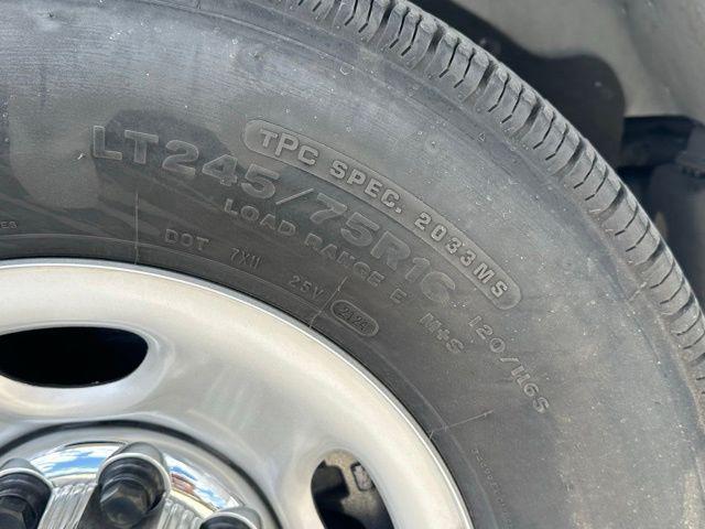 2024 Chevrolet Express Passenger RWD 3500 Extended Wheelbase LT