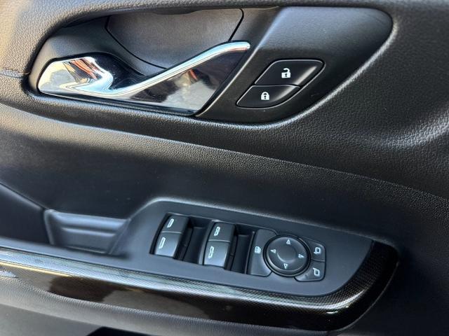 2023 GMC Acadia AWD AT4