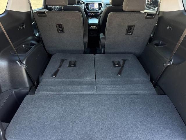 2023 GMC Acadia AWD AT4