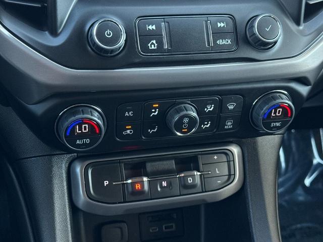 2023 GMC Acadia AWD AT4