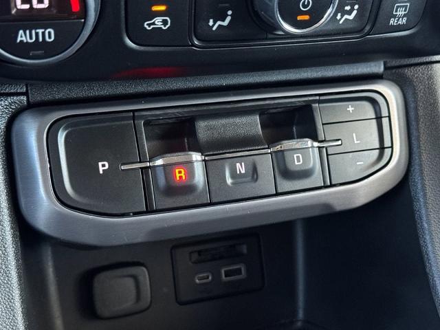2023 GMC Acadia AWD AT4