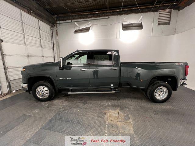 2026 Chevrolet Silverado 3500HD Crew Cab, Long Bed, LTZ Dual Rear Wheel, RWD