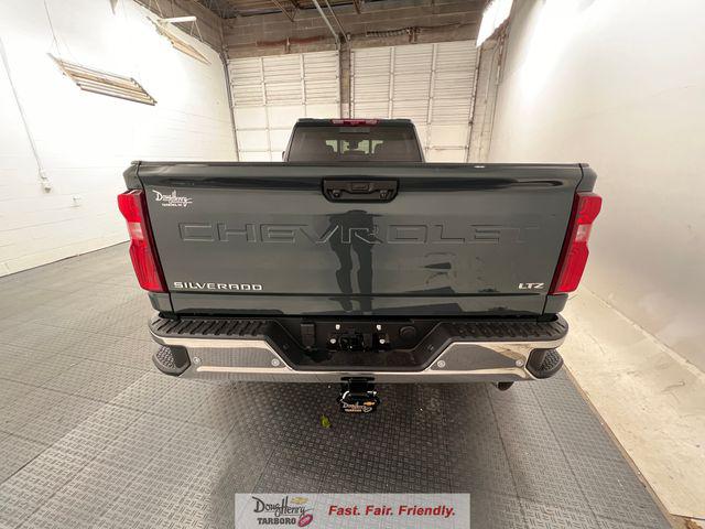 2026 Chevrolet Silverado 3500HD Crew Cab, Long Bed, LTZ Dual Rear Wheel, RWD