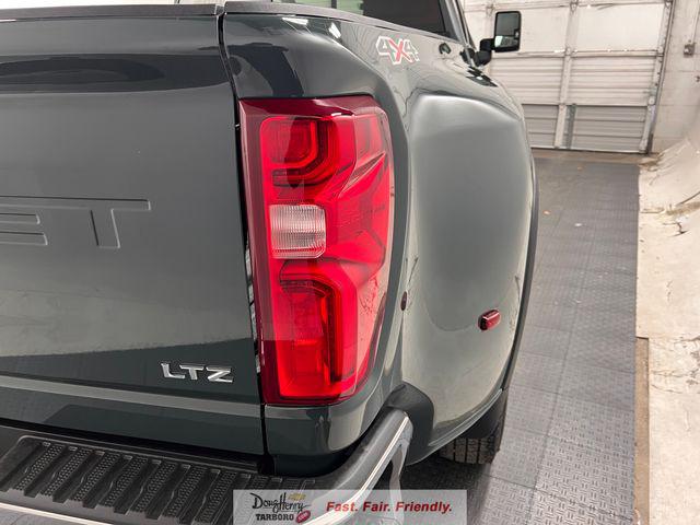 2026 Chevrolet Silverado 3500HD Crew Cab, Long Bed, LTZ Dual Rear Wheel, RWD