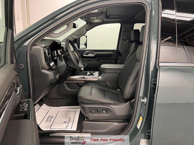 2026 Chevrolet Silverado 3500HD Crew Cab, Long Bed, LTZ Dual Rear Wheel, RWD