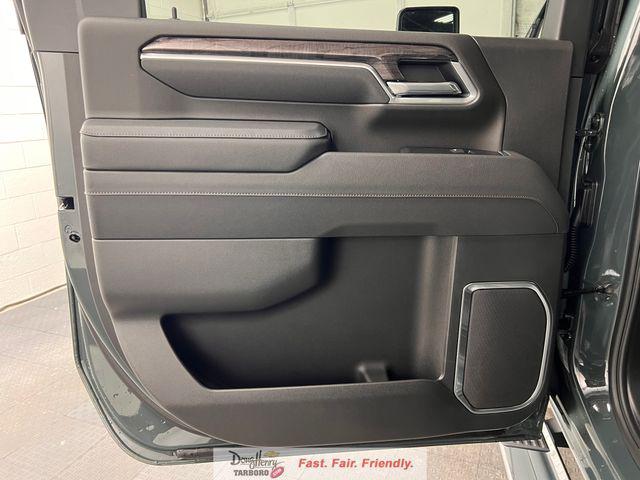 2026 Chevrolet Silverado 3500HD Crew Cab, Long Bed, LTZ Dual Rear Wheel, RWD