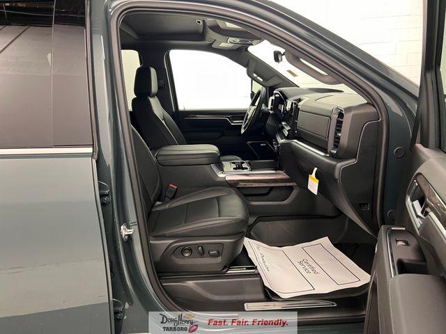 2026 Chevrolet Silverado 3500HD Crew Cab, Long Bed, LTZ Dual Rear Wheel, RWD