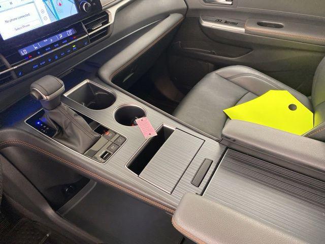 2023 Toyota Sienna XSE - Photo 25