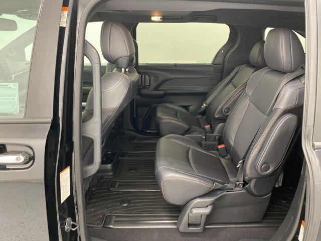 2023 Toyota Sienna XSE - Photo 29