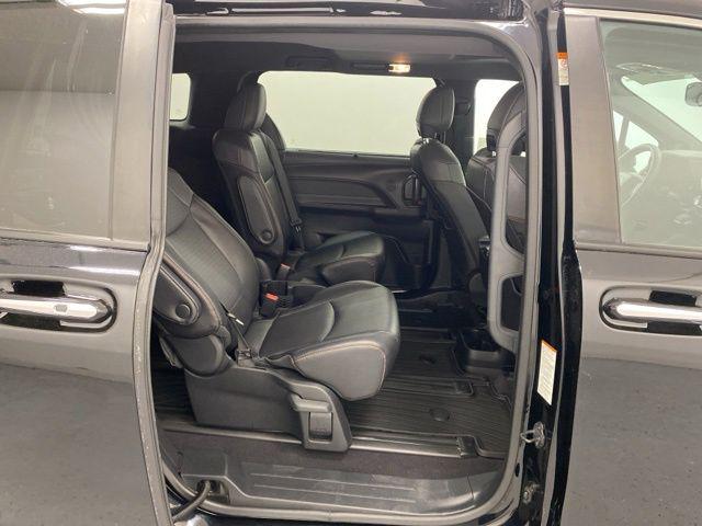 2023 Toyota Sienna XSE - Photo 35