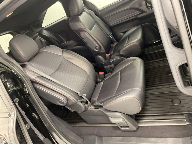 2023 Toyota Sienna XSE - Photo 36