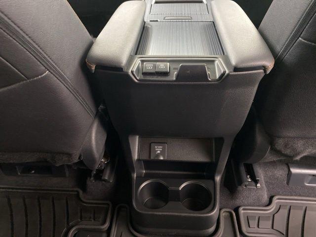 2023 Toyota Sienna XSE - Photo 38