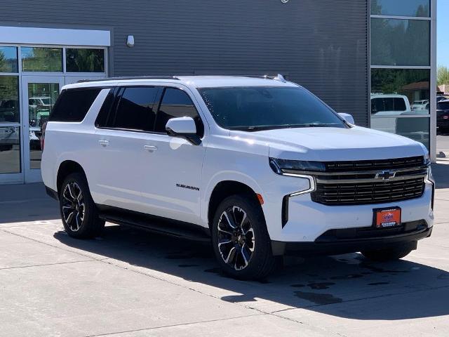 2022 Chevrolet Suburban 4WD RST