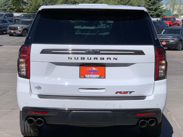 2022 Chevrolet Suburban 4WD RST