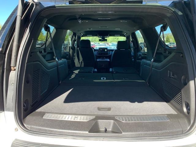 2022 Chevrolet Suburban 4WD RST