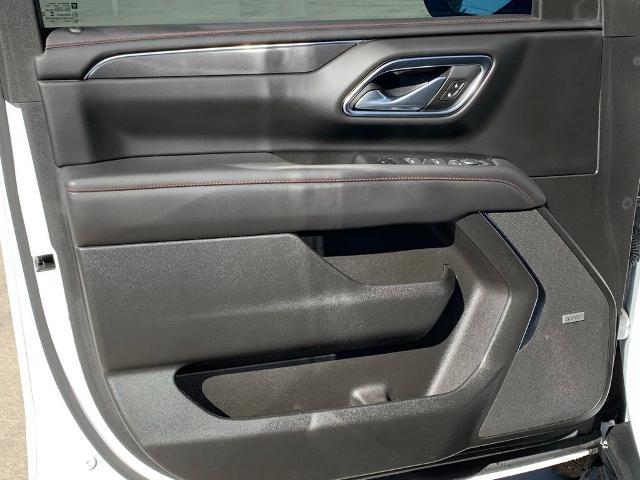 2022 Chevrolet Suburban 4WD RST