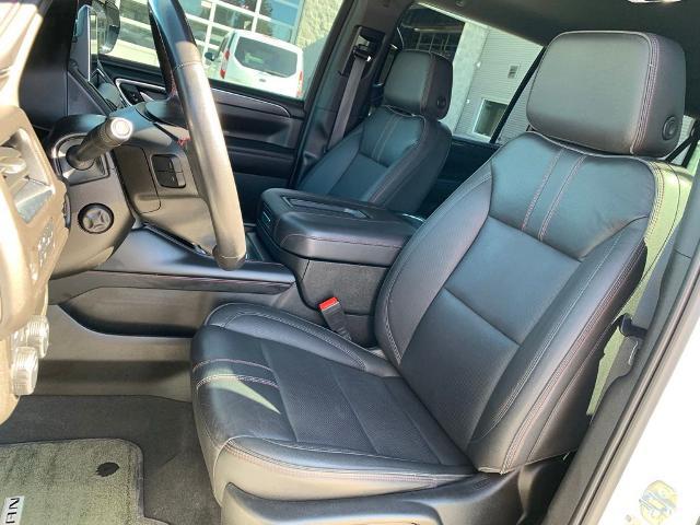 2022 Chevrolet Suburban 4WD RST