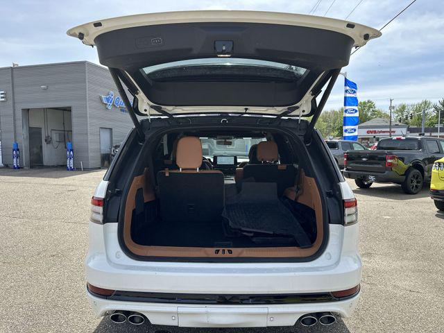 2025 Lincoln Aviator Black Label