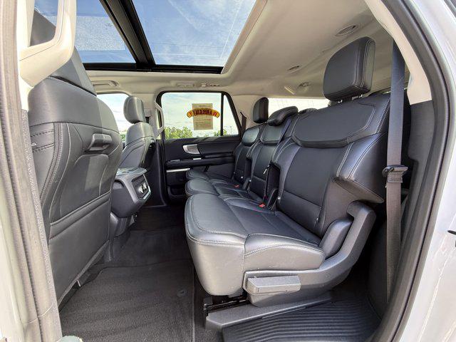 2025 Ford Expedition Platinum MAX