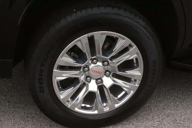 2025 GMC Yukon 4WD Denali