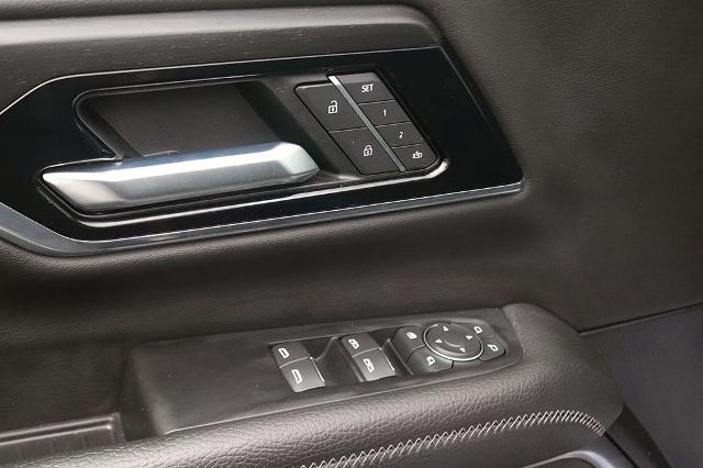 2025 GMC Yukon 4WD Denali