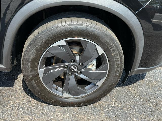 2024 Nissan Rogue SV FWD
