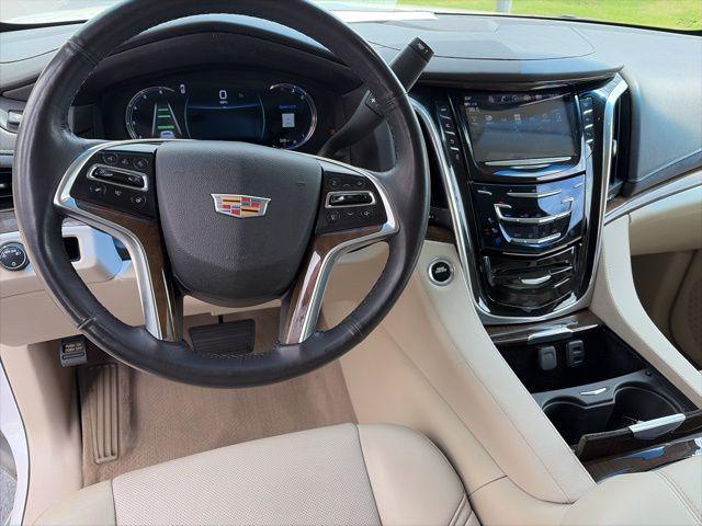 2018 Cadillac Escalade Luxury