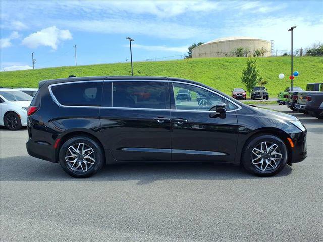 2027 Chrysler Pacifica PACIFICA LIMITED 2027 Chrysler Pacifica PACIFICA LIMITED