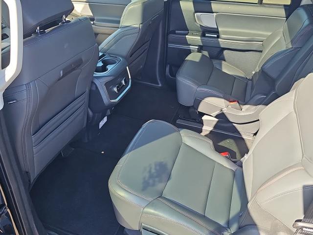 2025 Ford Expedition Active MAX