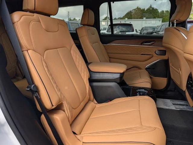 2026 Jeep Grand Cherokee L Summit 4x4