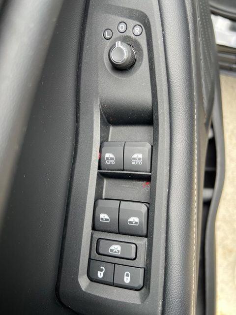 2023 Jeep Grand Cherokee Laredo 4x4