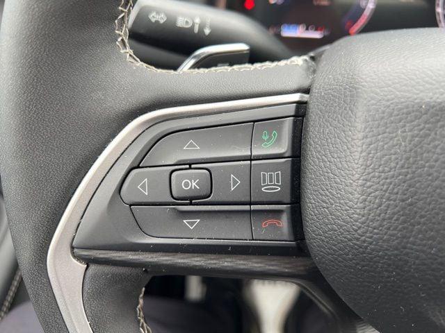 2023 Jeep Grand Cherokee Laredo 4x4