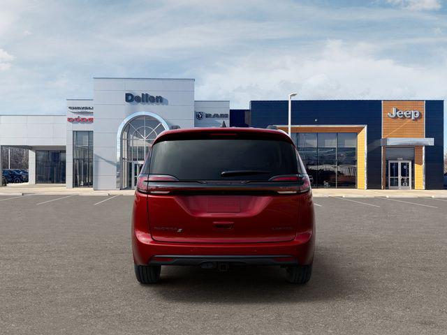 2027 Chrysler Pacifica Limited