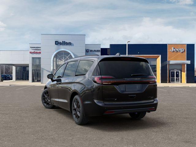 2027 Chrysler Pacifica Limited