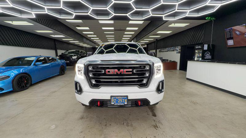 2022 GMC Sierra 1500 Limited 4WD Crew Cab Short Box AT4