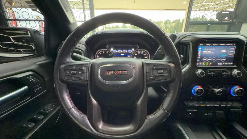 2022 GMC Sierra 1500 Limited 4WD Crew Cab Short Box AT4