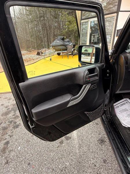 2013 Jeep Wrangler Unlimited Sahara