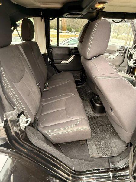 2013 Jeep Wrangler Unlimited Sahara