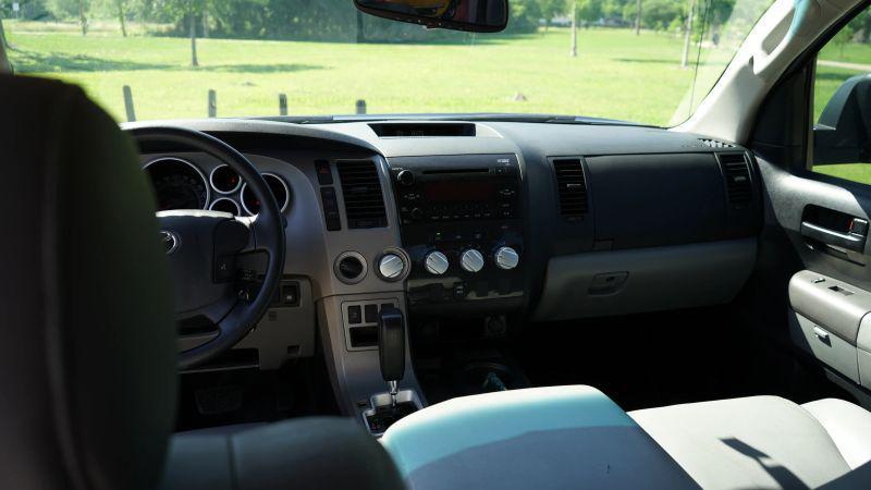 2012 Toyota Tundra Grade 5.7L V8