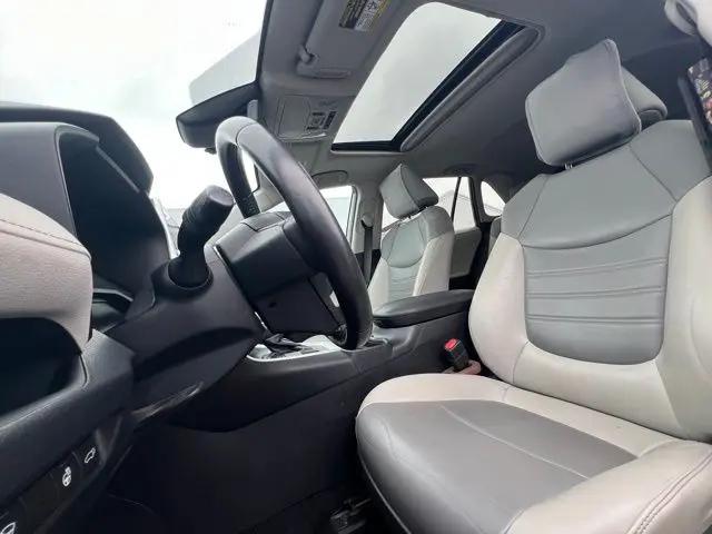 2019 Toyota RAV4 XLE Premium