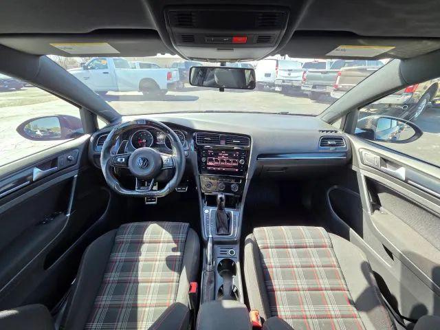 2017 Volkswagen Golf GTI S 4-Door