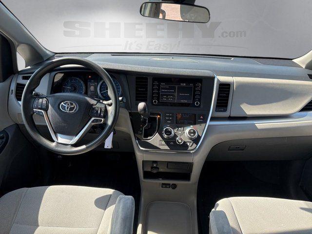 2019 Toyota Sienna L 7 Passenger