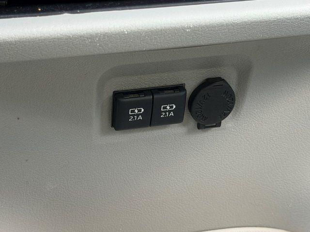 2019 Toyota Sienna L 7 Passenger